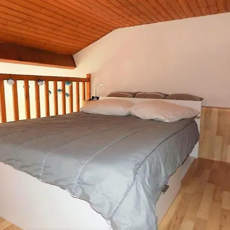 Saint-palais-sur-mer, 1 Piece, 4 Personnes - Fr-1-305a-7 Apartment